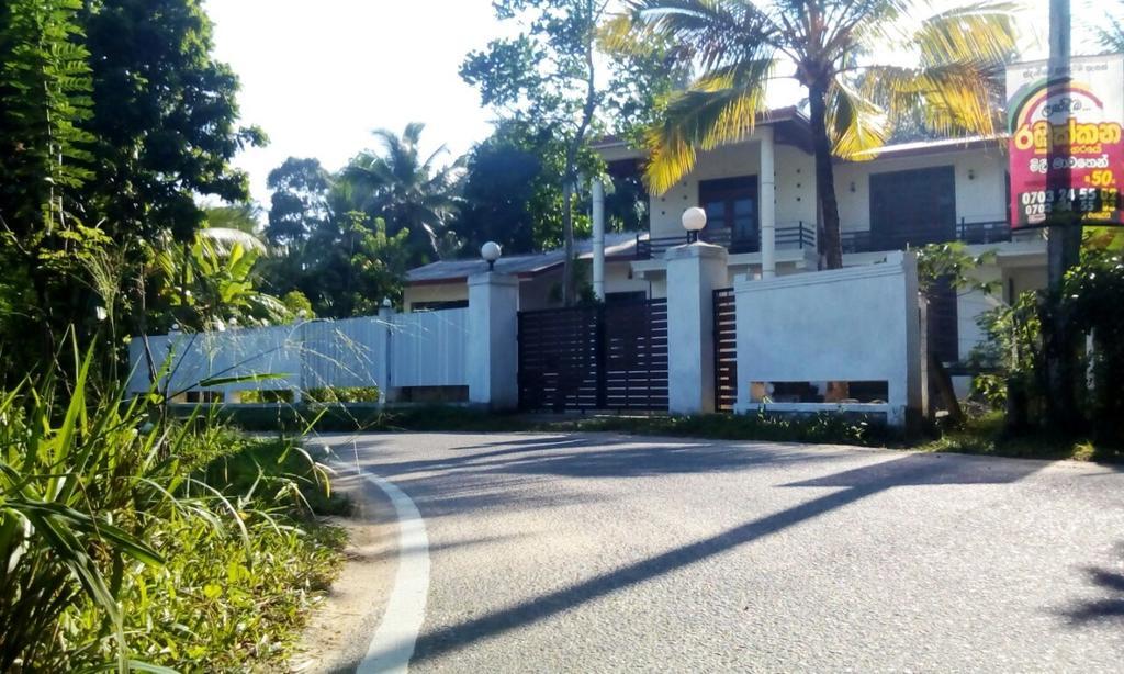 The Breeze Pinnawala Exterior foto